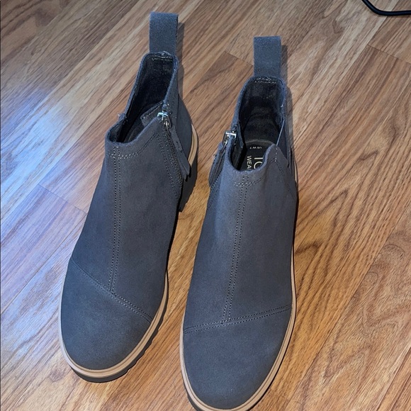 Toms Gray Ankle Boots - Picture 3 of 3